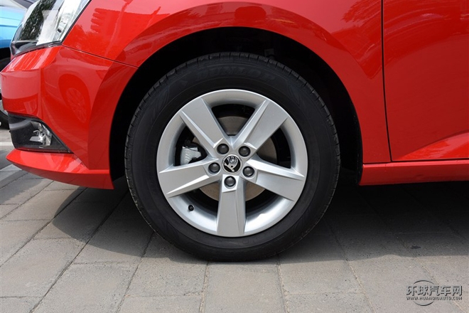 2015款 1.6L 自動創(chuàng)行版