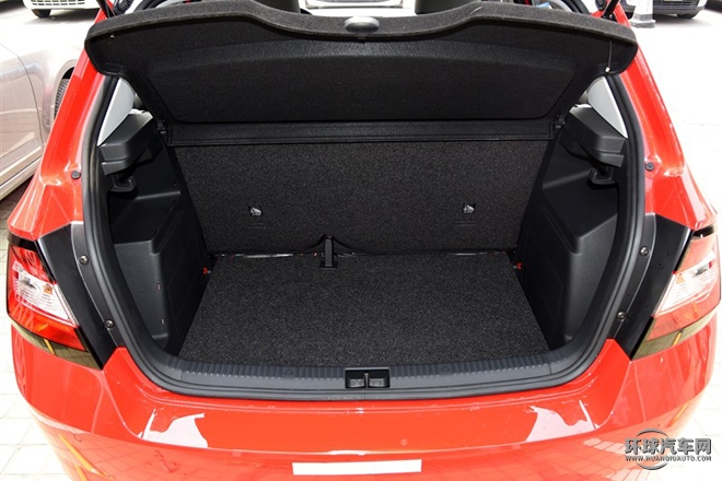 2015款 1.6L 自動創行版