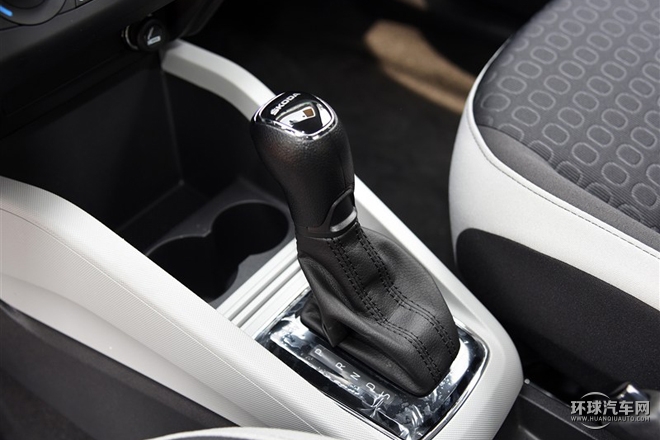 2015款 1.6L 自動創行版