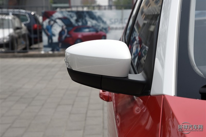 2015款 1.6L 自動(dòng)創(chuàng)行版