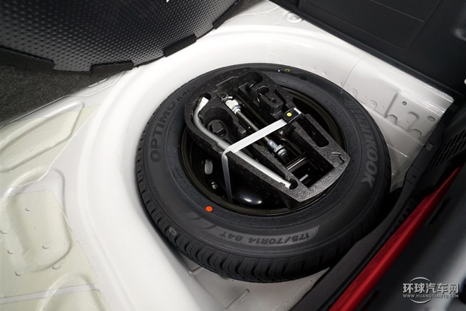 2015款 1.6L 自動智行版