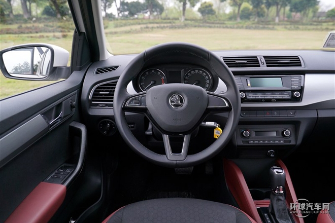 2015款 1.6L 自動(dòng)智行版