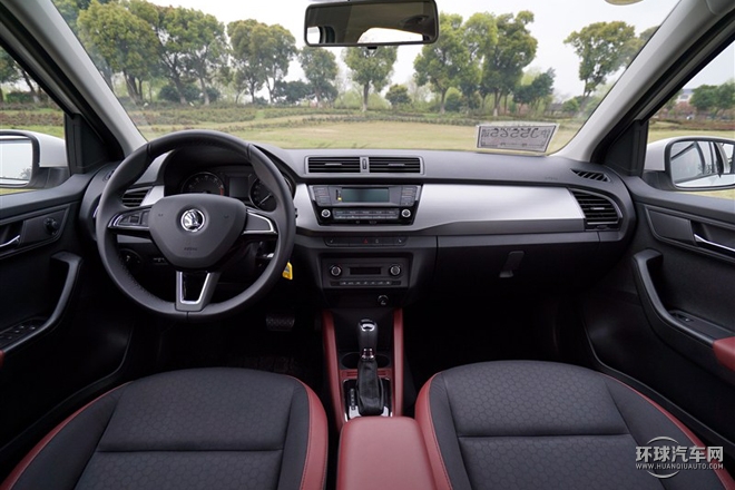 2015款 1.6L 自動智行版