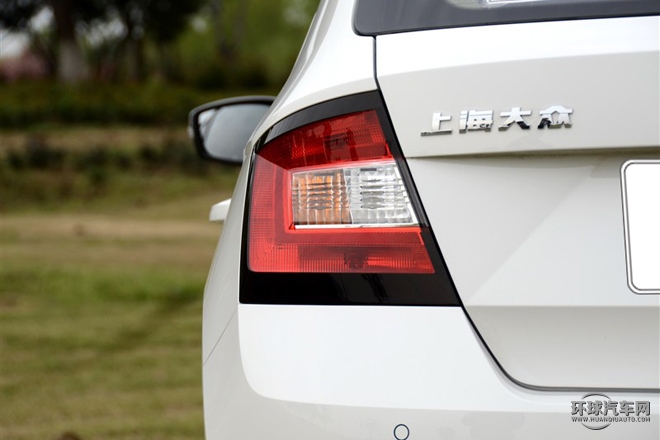 2015款 1.6L 自動(dòng)智行版