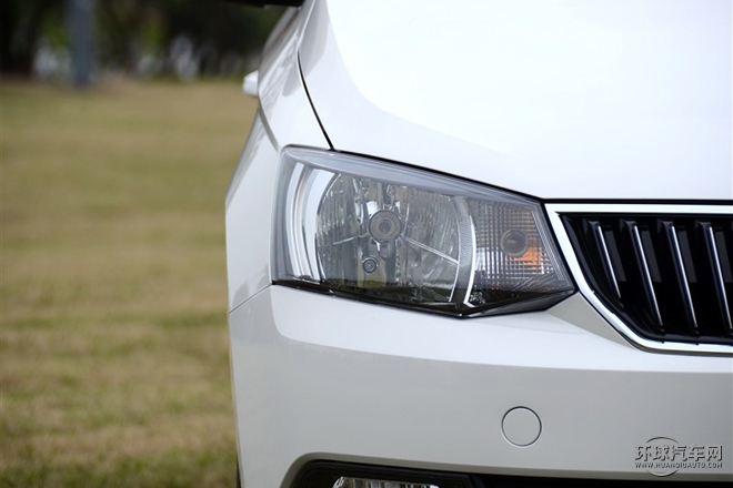 2015款 1.6L 自動智行版