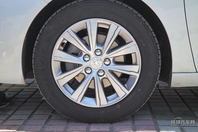 2015款 1.2T 自動尚馳版