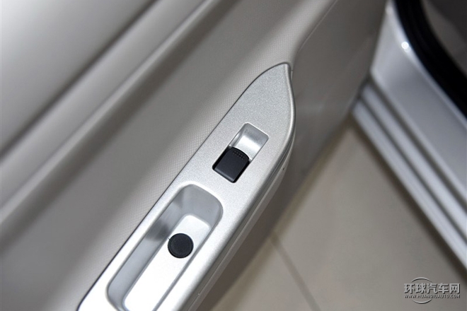 2015款 1.4L 手動美滿型