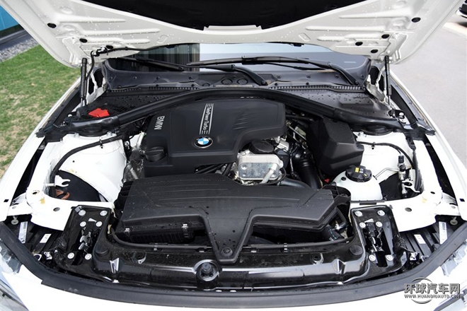 2015款 320i 超悅版運(yùn)動(dòng)設(shè)計(jì)套裝