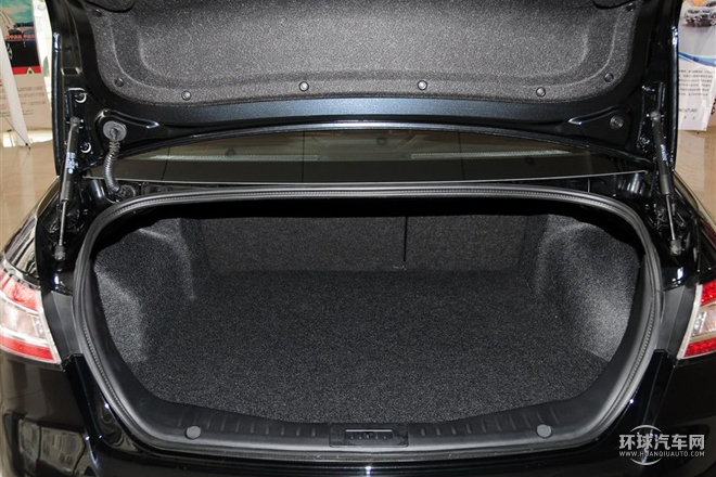 2015款 1.8T 自動豪華型