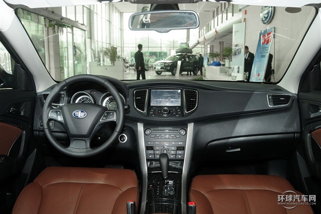 2015款 1.8T 自動豪華型