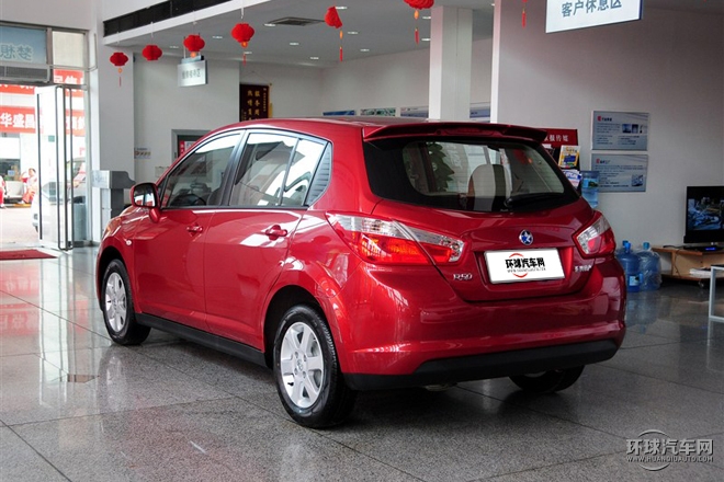 2015款 1.6L 手動(dòng)北斗導(dǎo)航版