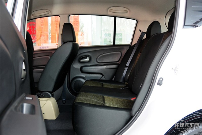 2015款 1.6L 手動時尚版