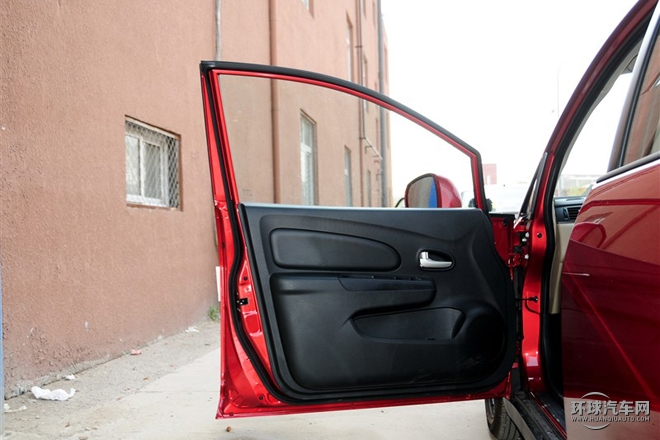 2015款 1.6L 自動時尚版