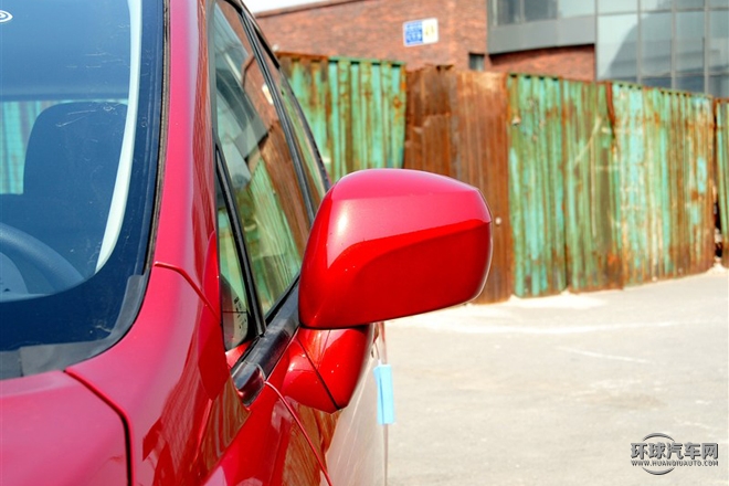 2015款 1.6L 自動(dòng)時(shí)尚版