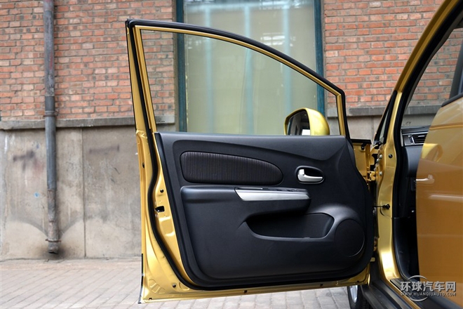 2015款 1.6L 手動北斗導航版