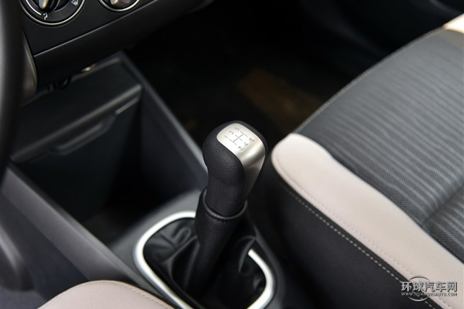 2015款 1.6L 手動北斗導航版