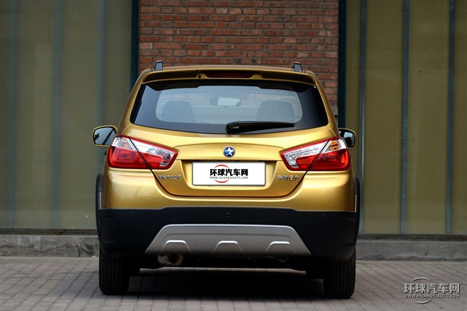 2015款 1.6L 手動北斗導航版