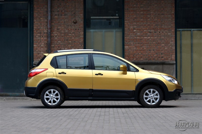 2015款 1.6L 手動北斗導航版