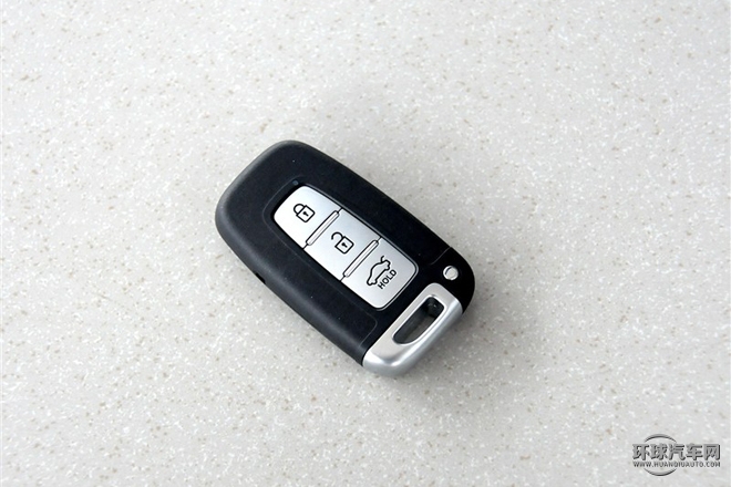 2015款 經典 2.0L 自動豪華版