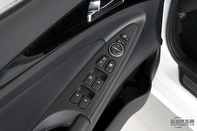 2015款 經(jīng)典 2.0L 自動豪華版