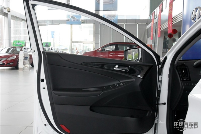 2015款 經(jīng)典 2.0L 自動(dòng)豪華版