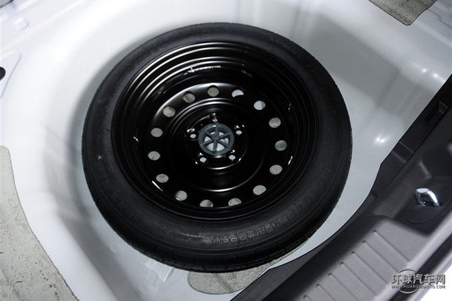 2015款 經典 2.0L 自動領先版