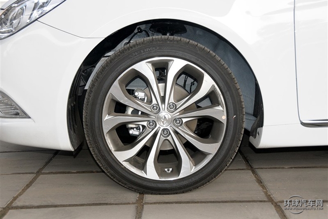 2015款 經典 2.4L 自動豪華版 國IV