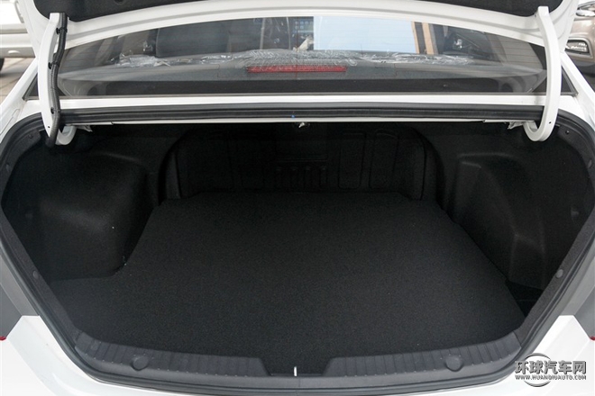 2015款 經典 2.4L 自動豪華版 國IV