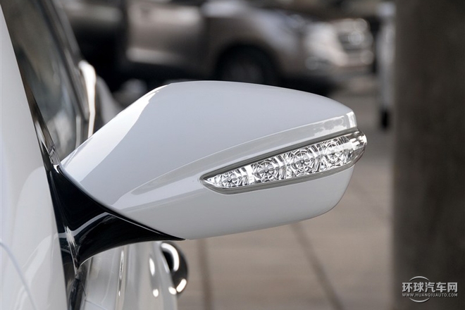 2015款 經典 2.4L 自動豪華版 國IV