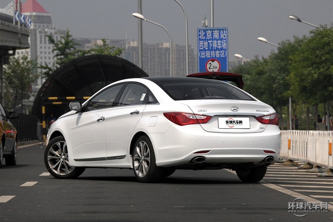 2015款 經典 2.4L 自動豪華版 國IV