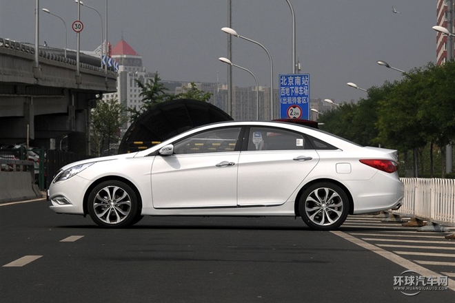 2015款 經典 2.4L 自動豪華版 國IV