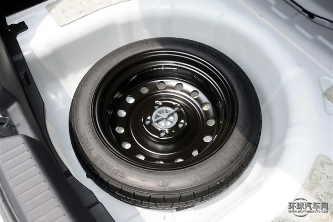 2015款 經(jīng)典 2.4L 自動豪華版 國V