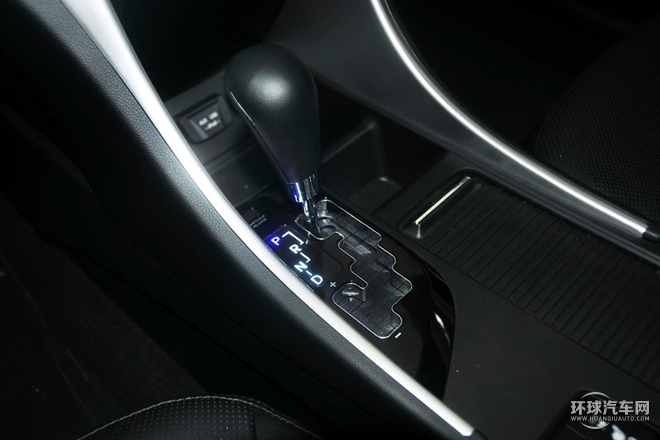 2015款 經(jīng)典 2.4L 自動領(lǐng)先版 國V