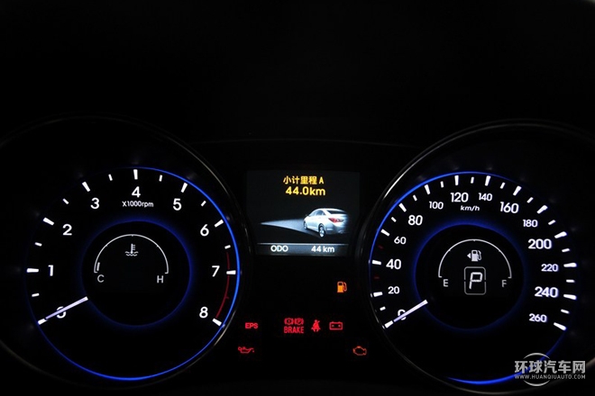 2015款 經典 2.4L 自動領先版 國V