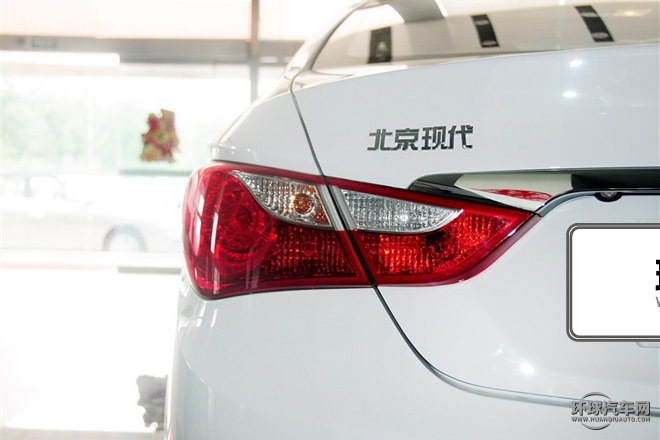 2015款 經典 2.4L 自動領先版 國V