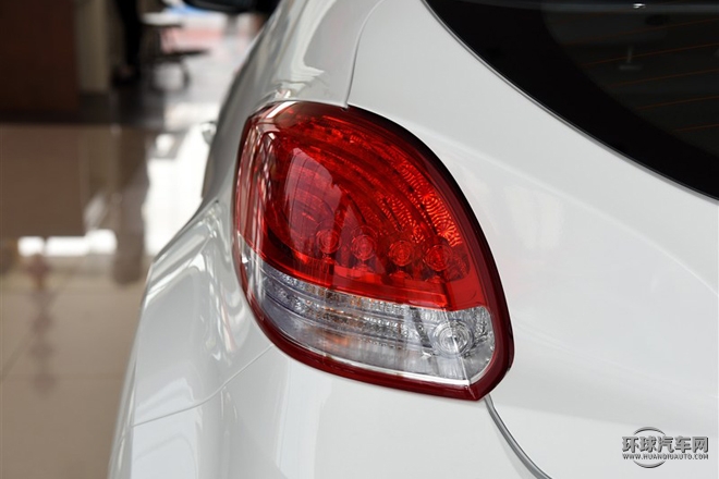 2015款 1.6T 自動豪華版