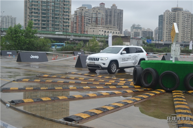 以全路況 定義真SUV  Jeep品牌體驗日