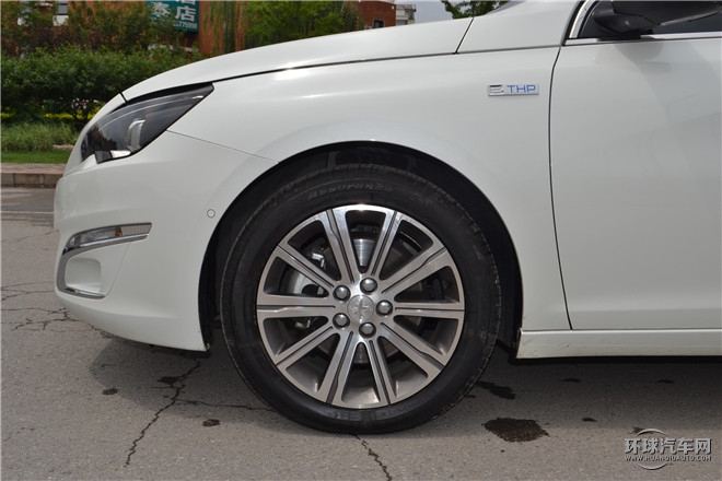 2015款 1.2T 自動豪華版