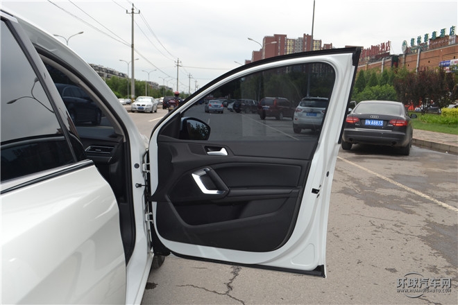 2015款 1.2T 自動豪華版