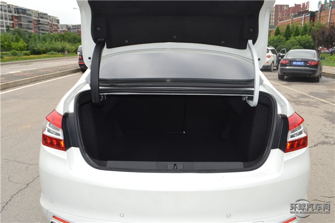 2015款 1.2T 自動豪華版