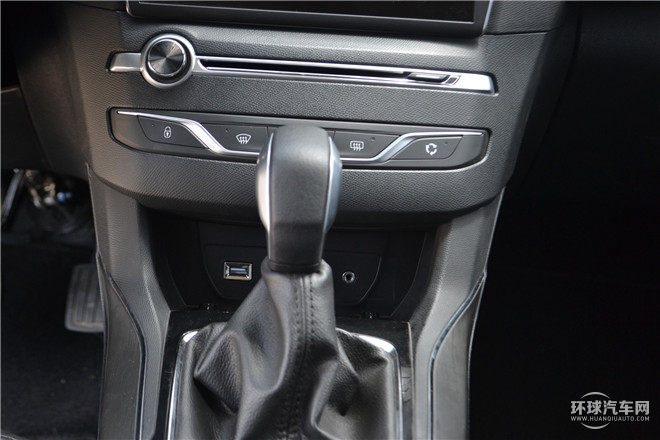 2015款 1.2T 自動豪華版