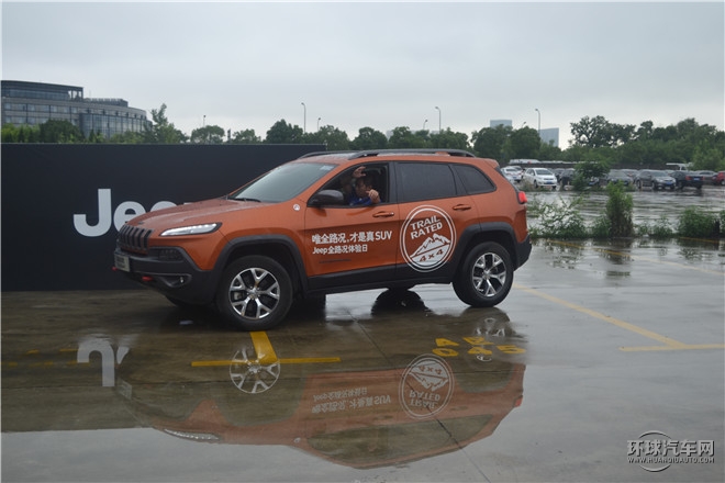 以全路況 定義真SUV  Jeep品牌體驗日