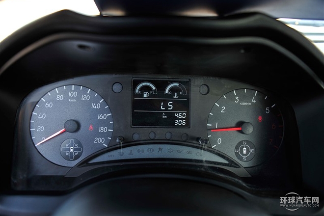 2015款 2.0T 四驅豪華型