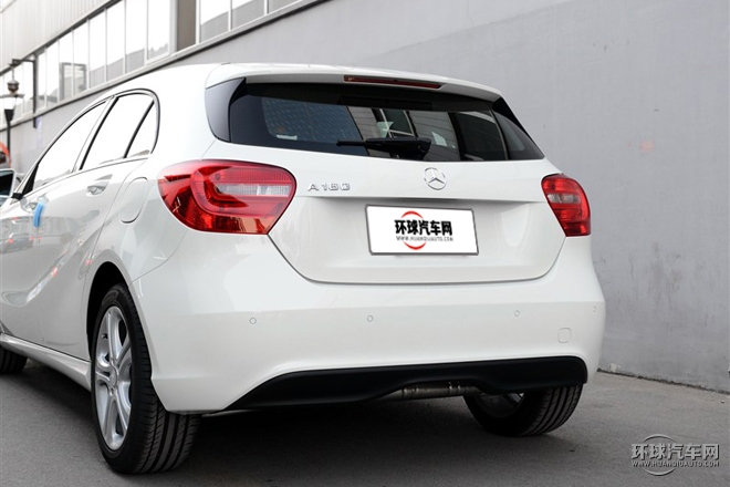 2015款 A 180 標(biāo)準(zhǔn)型