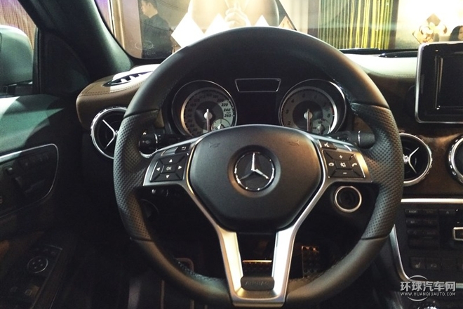 2015款 GLA 260 4MATIC勞倫斯特別版