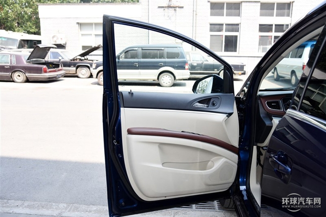 2015款 2.4L 豪華商務(wù)尊享版