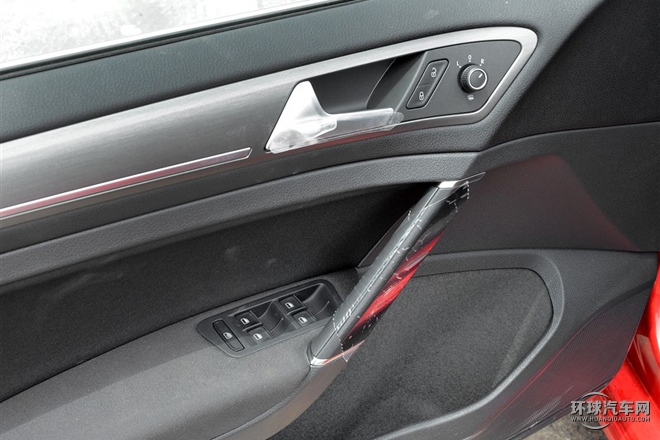 2015款 1.2TSI 自動舒適型