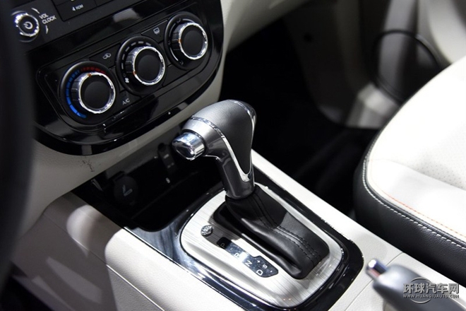 2015款 1.6L CVT豪華型