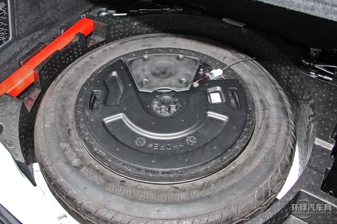 2015款 2.0T 手動兩驅尊貴型