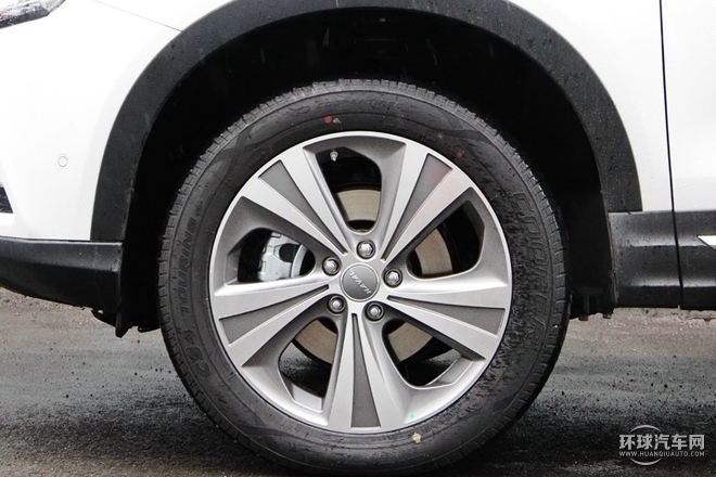 2015款 2.0T 手動(dòng)兩驅(qū)尊貴型